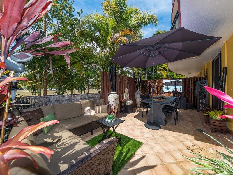 8/10-12 Bath Street, Labrador QLD 4215