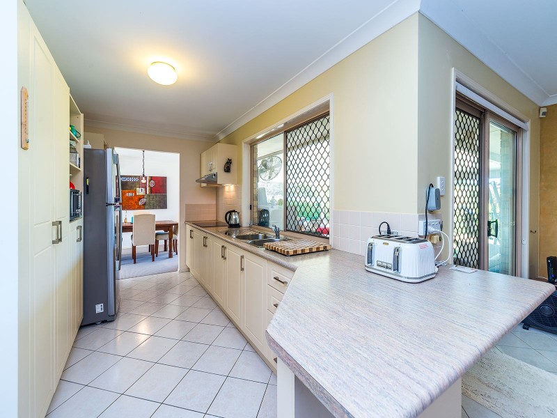 4 Greenwood Court, Helensvale QLD 4212