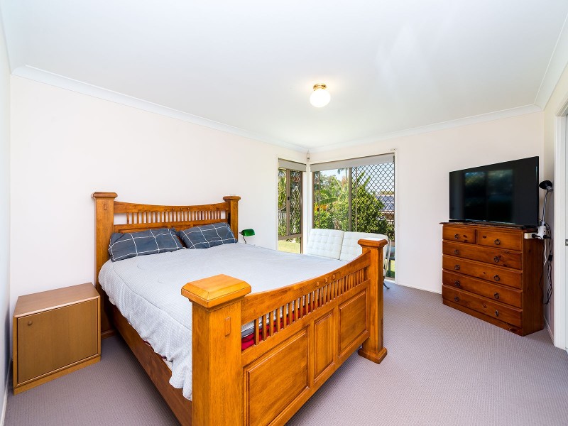 4 Greenwood Court, Helensvale QLD 4212