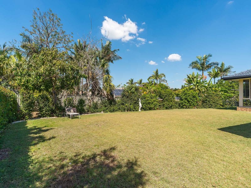 4 Greenwood Court, Helensvale QLD 4212