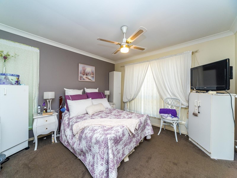 40/1 Studio Drive, Pacific Pines QLD 4211