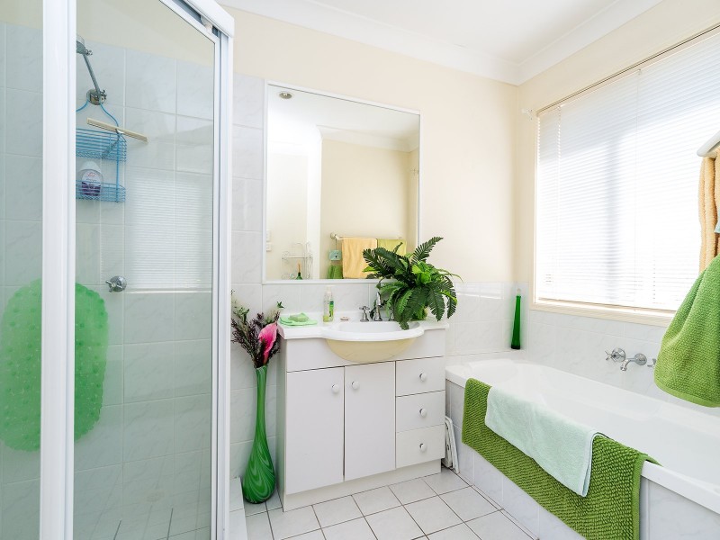 40/1 Studio Drive, Pacific Pines QLD 4211