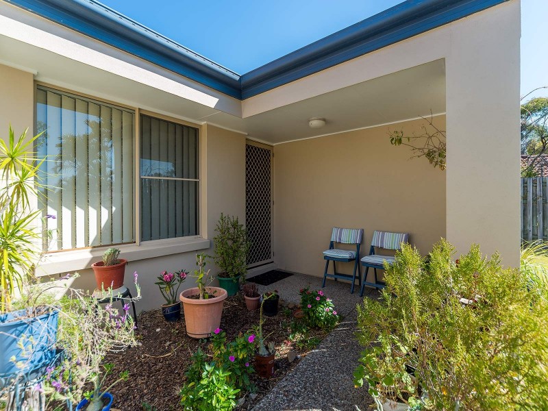 40/1 Studio Drive, Pacific Pines QLD 4211