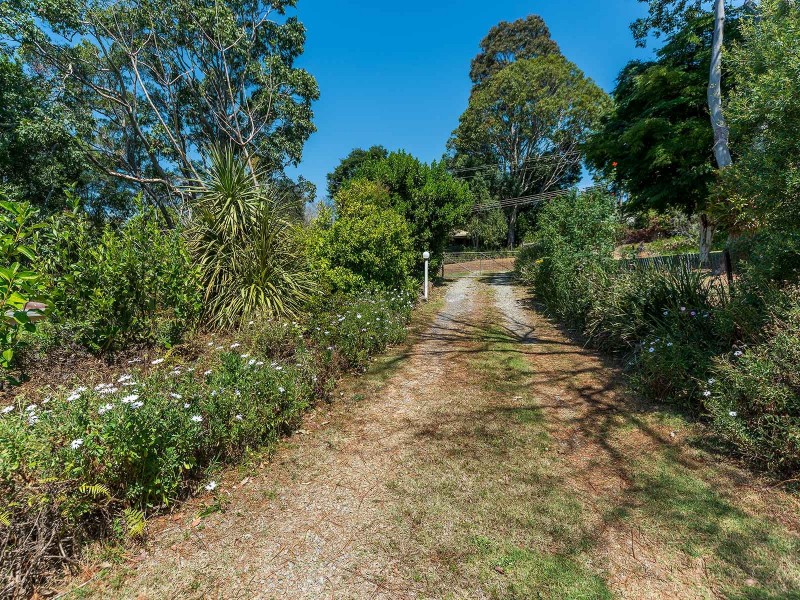 10-12 Nicolet Drive, Tamborine Mountain QLD 4272