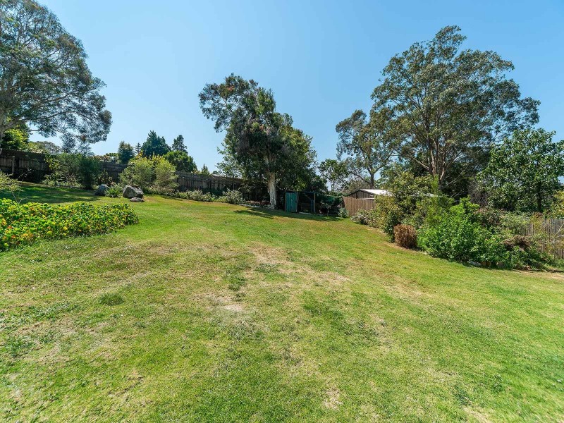 10-12 Nicolet Drive, Tamborine Mountain QLD 4272