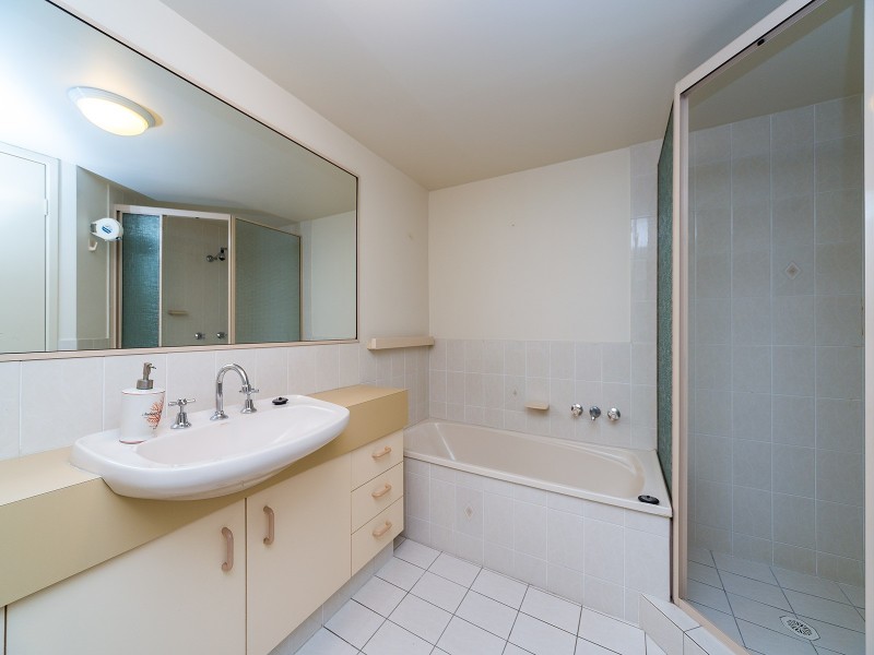 7/61 Bauer Street, Southport QLD 4215