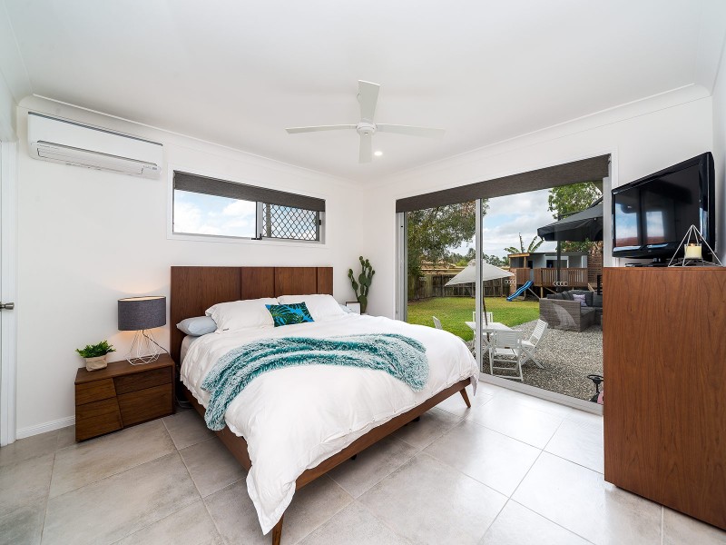 8 Elanda Place, Helensvale QLD 4212