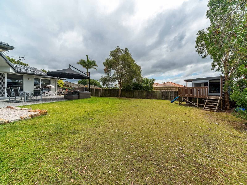 8 Elanda Place, Helensvale QLD 4212
