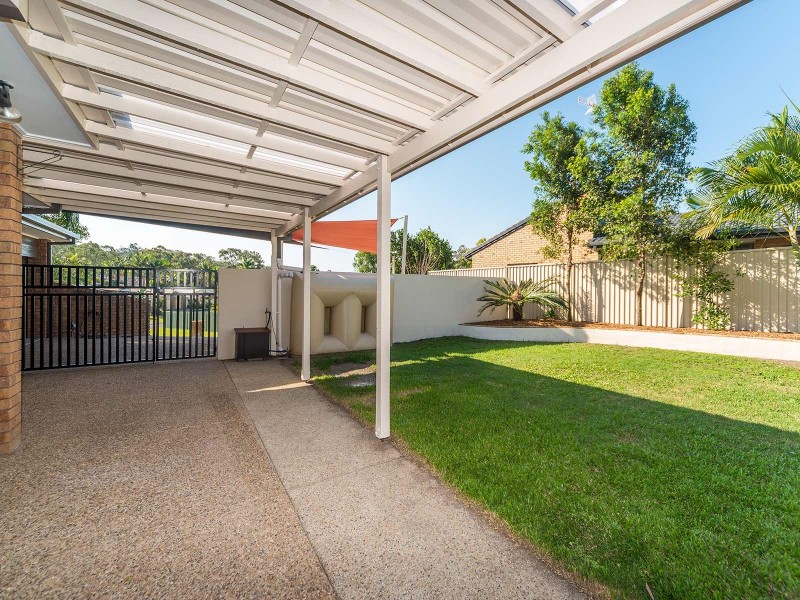 18 Tibouchina Court, Helensvale QLD 4212