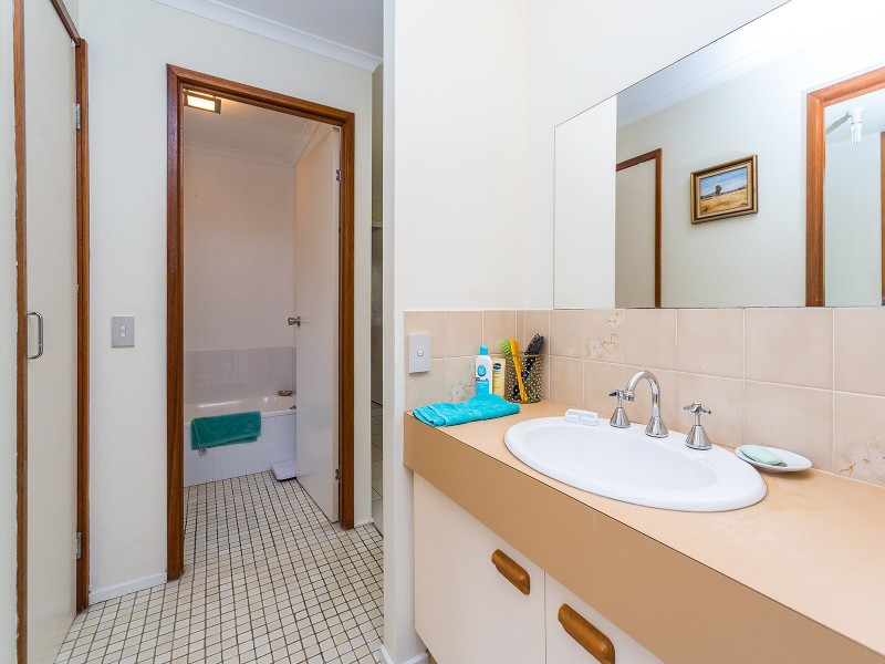 7 Nugent Court, Helensvale QLD 4212