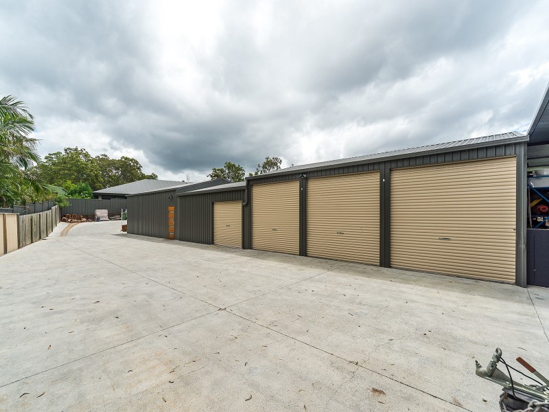 6 Belltop Court, Helensvale QLD 4212