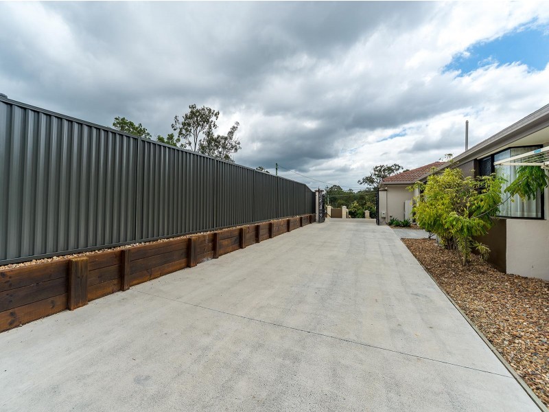 6 Belltop Court, Helensvale QLD 4212