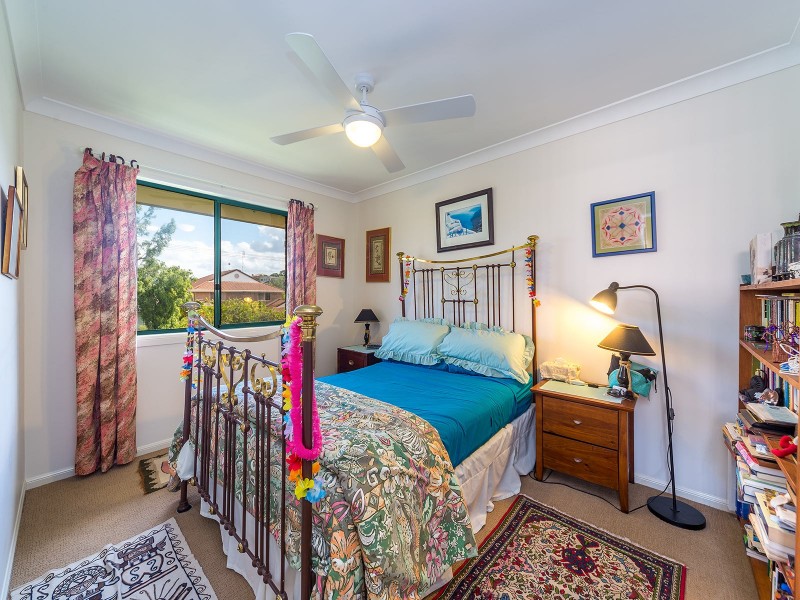 1/15 Gordon Street, Labrador QLD 4215