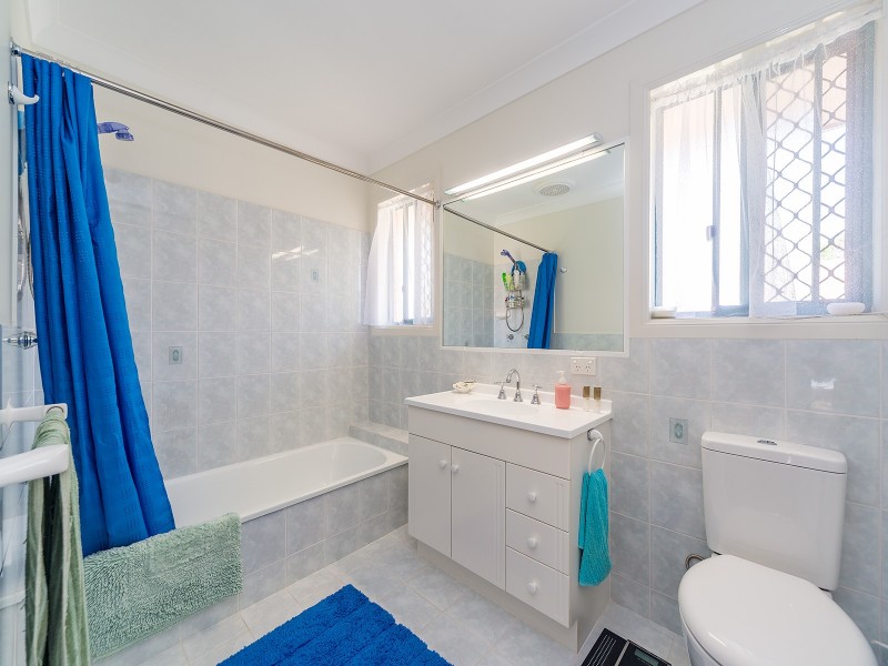 1/15 Gordon Street, Labrador QLD 4215