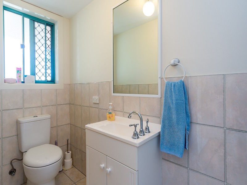 1/15 Gordon Street, Labrador QLD 4215