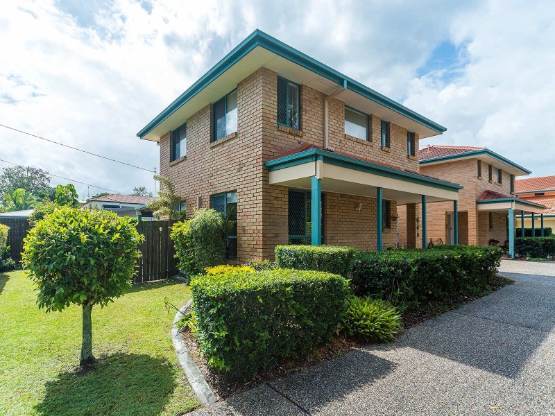 1/15 Gordon Street, Labrador QLD 4215