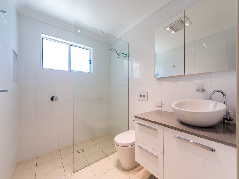 3 The Promontory, Helensvale QLD 4212