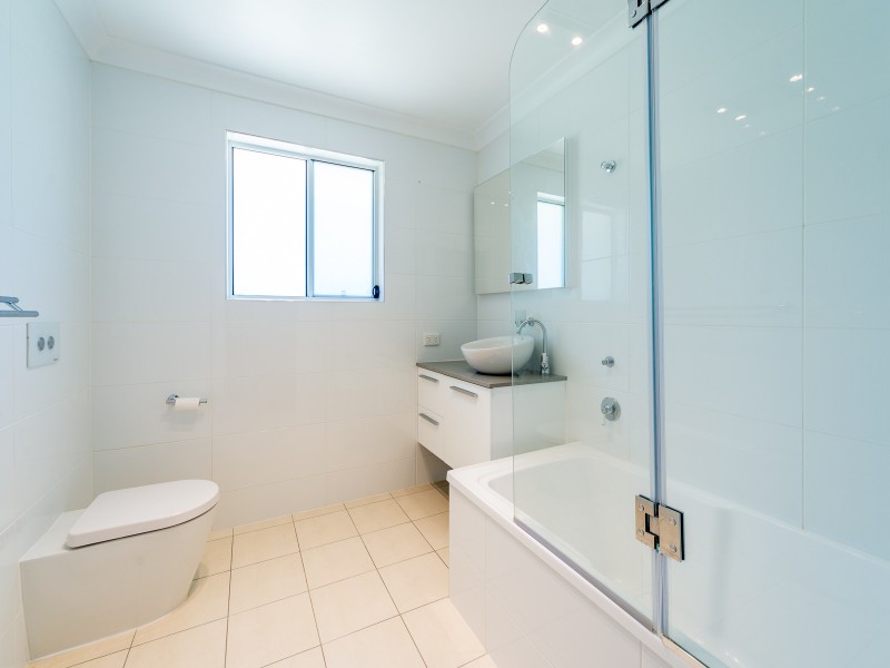 3 The Promontory, Helensvale QLD 4212