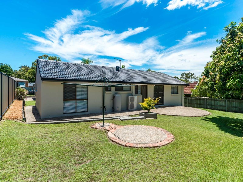 33 Dromana Crescent, Helensvale QLD 4212