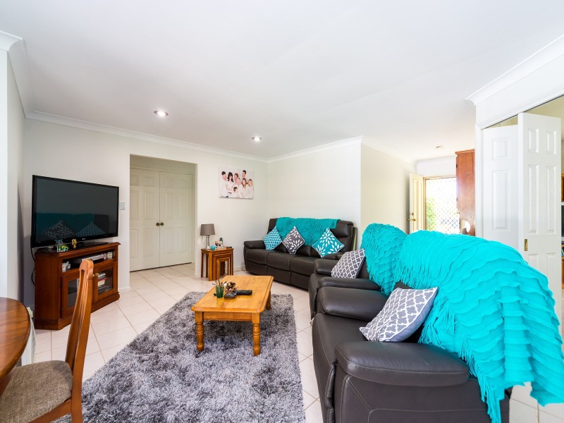 4 Goulburn Court, Helensvale QLD 4212