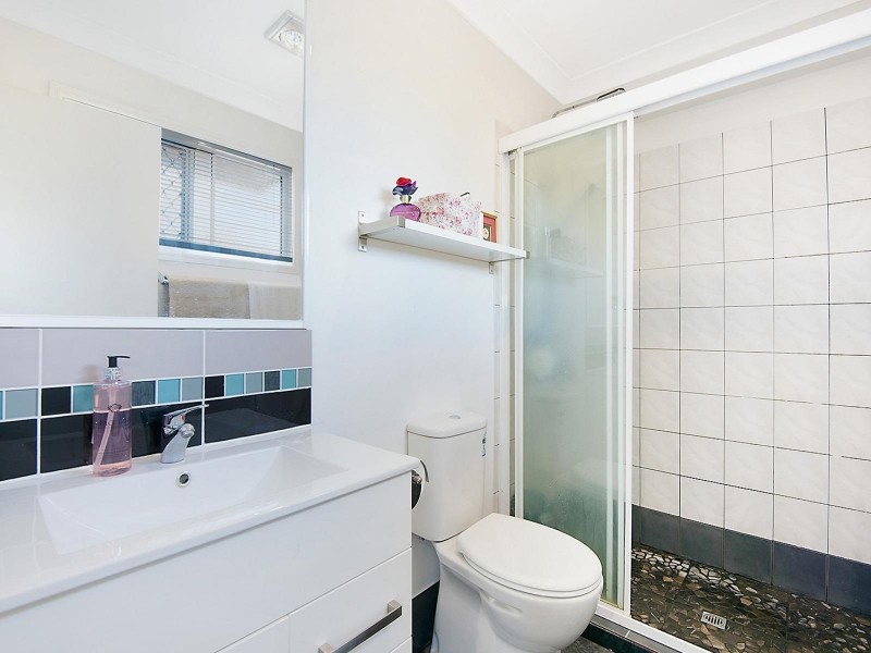 4 Oxbridge Chase, Arundel QLD 4214