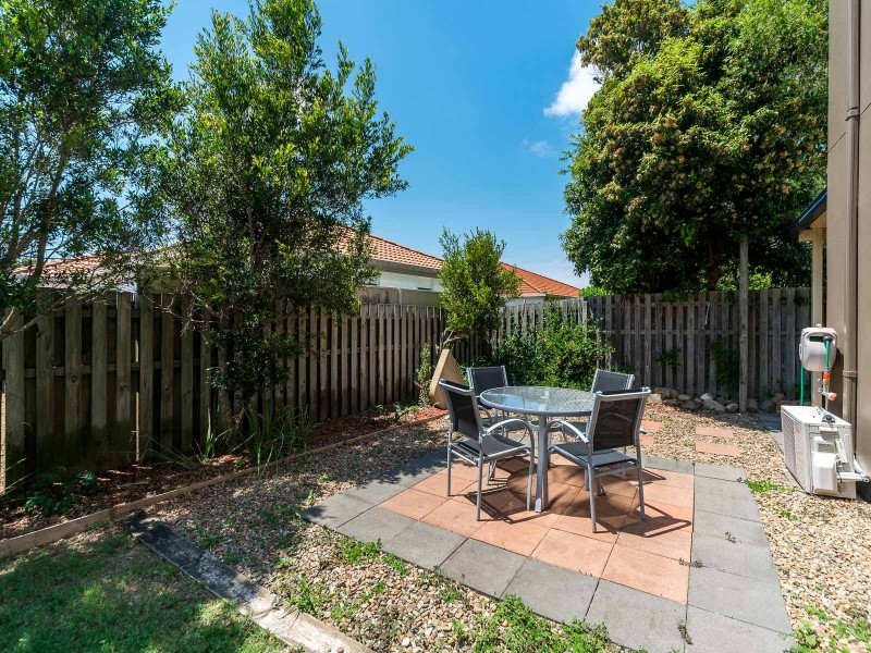 4 Oxbridge Chase, Arundel QLD 4214