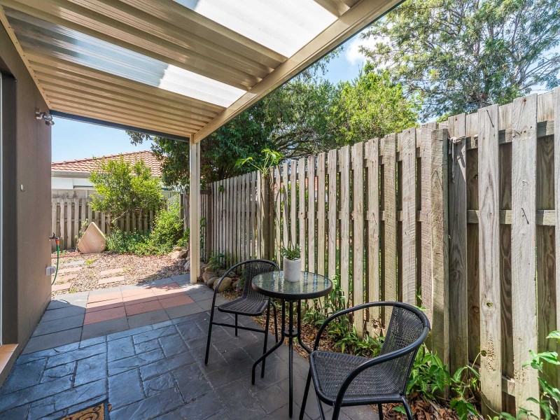 4 Oxbridge Chase, Arundel QLD 4214