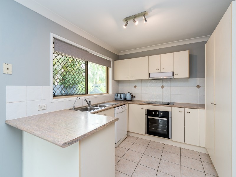 18 Serafina Drive, Helensvale QLD 4212