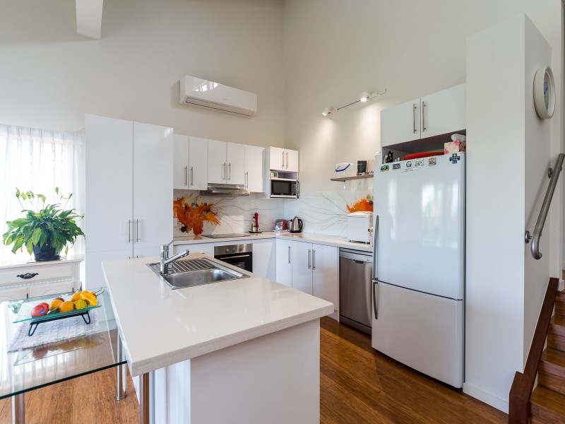 3 Leura Place, Helensvale QLD 4212