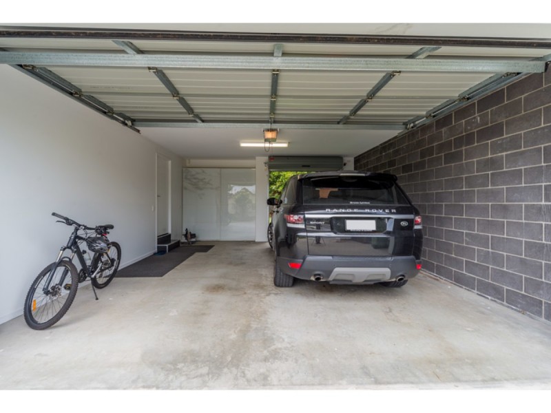 88 Robert Street, Labrador QLD 4215