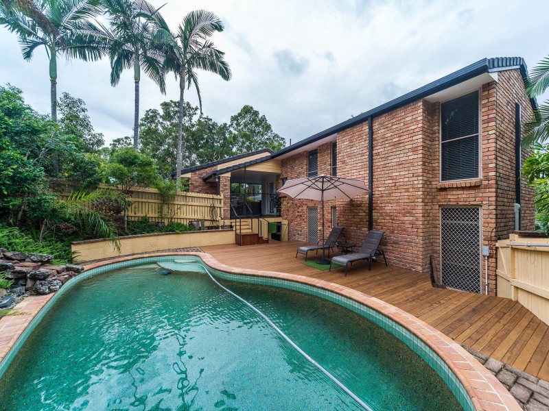 34 Camden Court, Helensvale QLD 4212