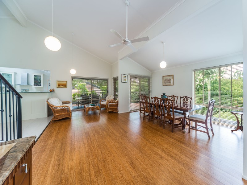 34 Camden Court, Helensvale QLD 4212