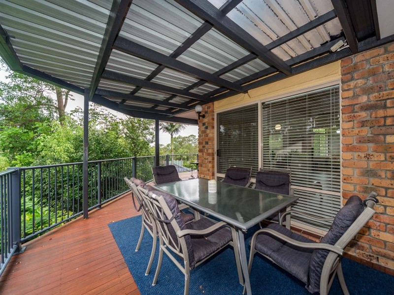 34 Camden Court, Helensvale QLD 4212