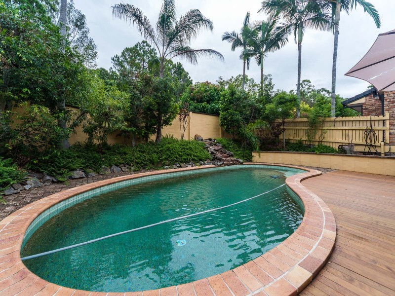 34 Camden Court, Helensvale QLD 4212