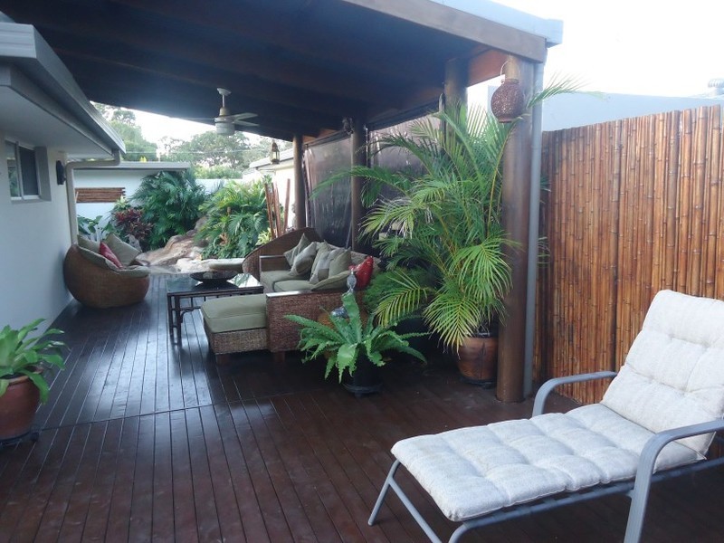 18 St Nicholas Street, Runaway Bay QLD 4216