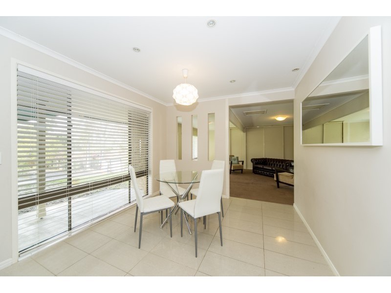 6 Jesmond Road, Helensvale QLD 4212