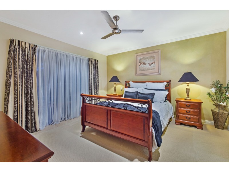 8 Nerida Lane, Coomera Waters QLD 4209