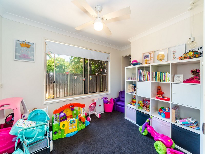 1 Galapagos Way, Pacific Pines QLD 4211