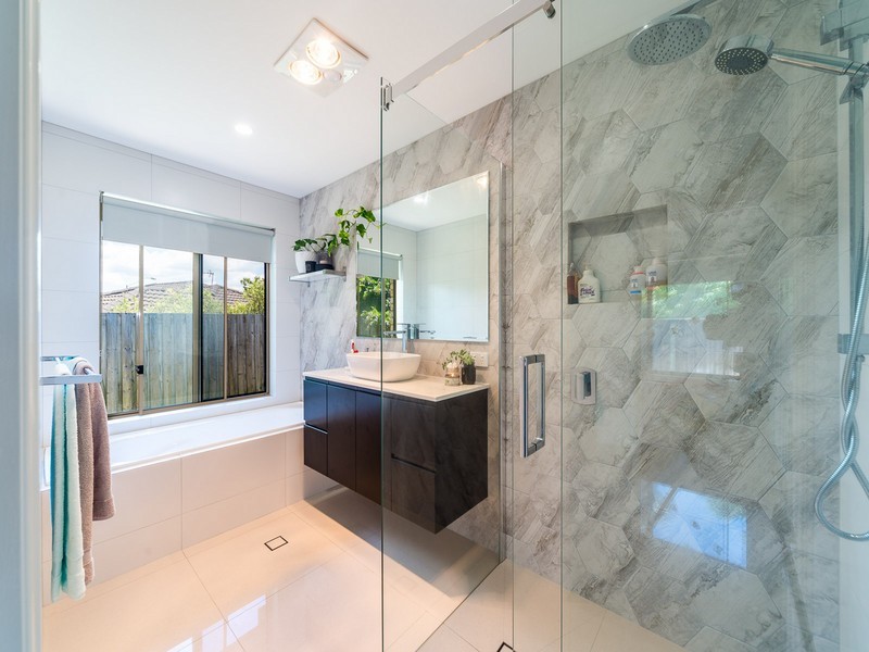 1 Galapagos Way, Pacific Pines QLD 4211