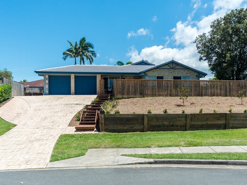 1 Galapagos Way, Pacific Pines QLD 4211