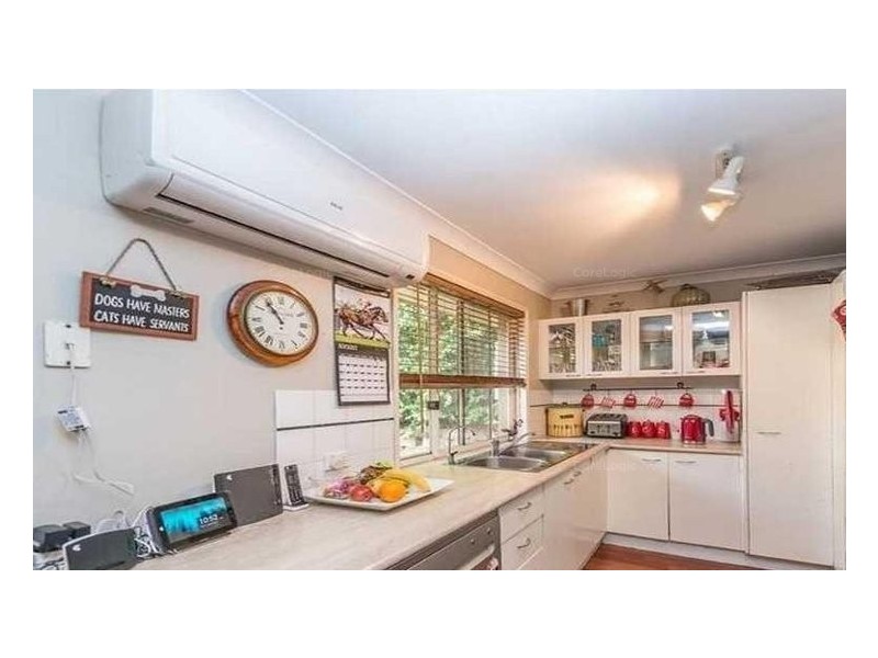 13 Pineneedle Court, Oxenford QLD 4210