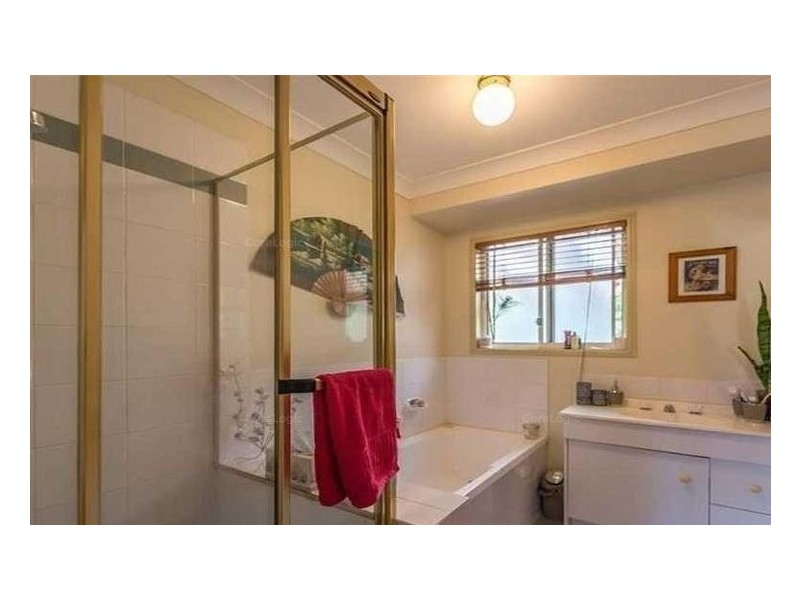 13 Pineneedle Court, Oxenford QLD 4210