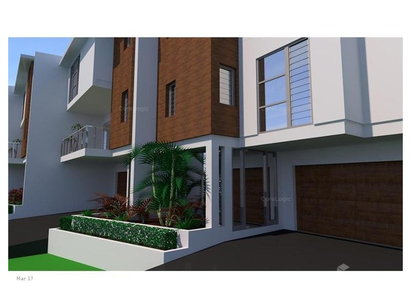 31 Madang Crescent, Runaway Bay QLD 4216