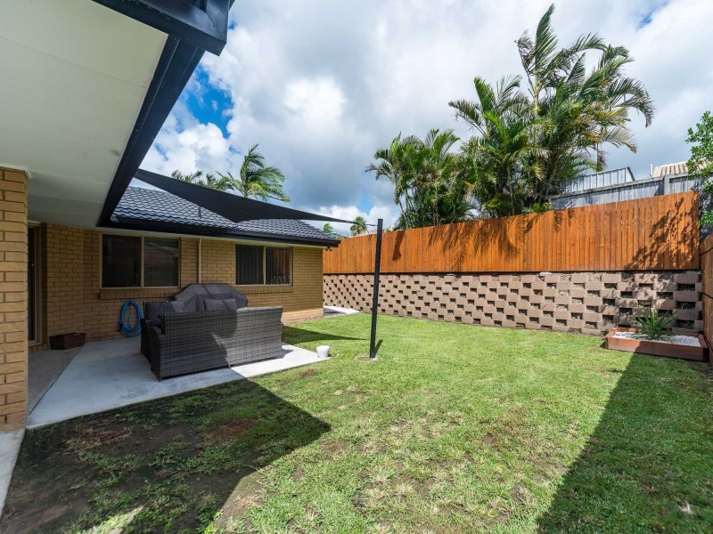 42 Studio Drive, Oxenford QLD 4210