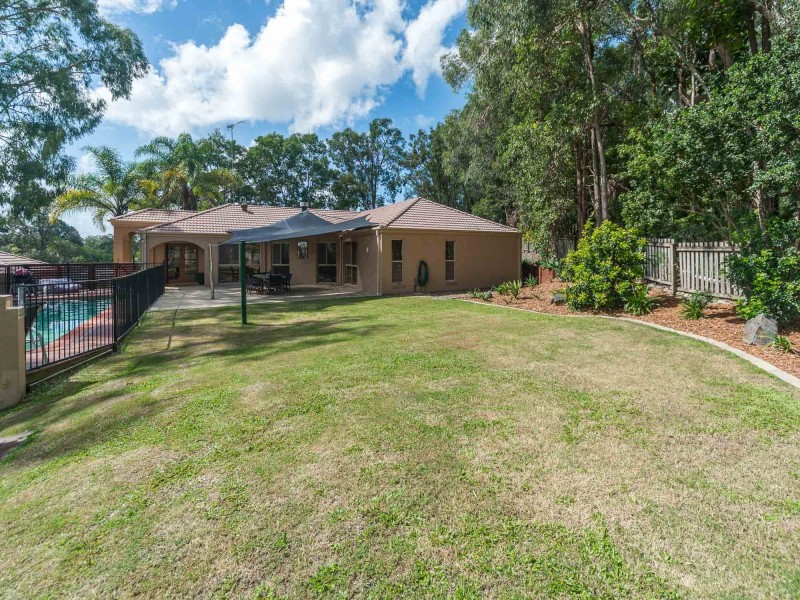 9 Airlie Place, Helensvale QLD 4212