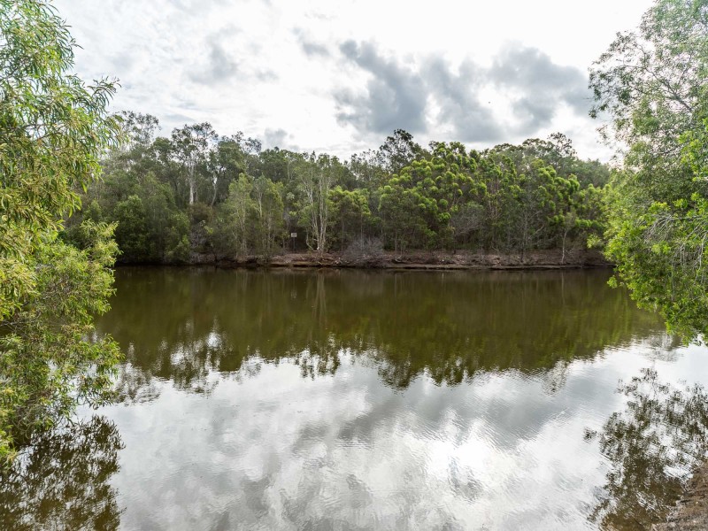 2/52 Kangaroo Avenue, Coombabah QLD 4216