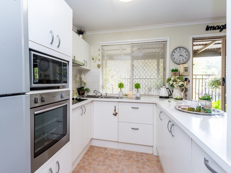 2/52 Kangaroo Avenue, Coombabah QLD 4216