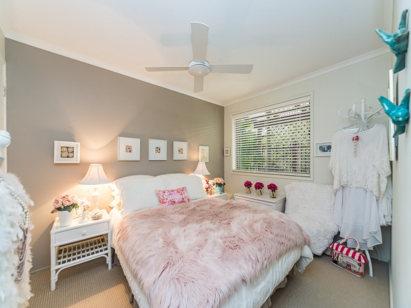 2/52 Kangaroo Avenue, Coombabah QLD 4216