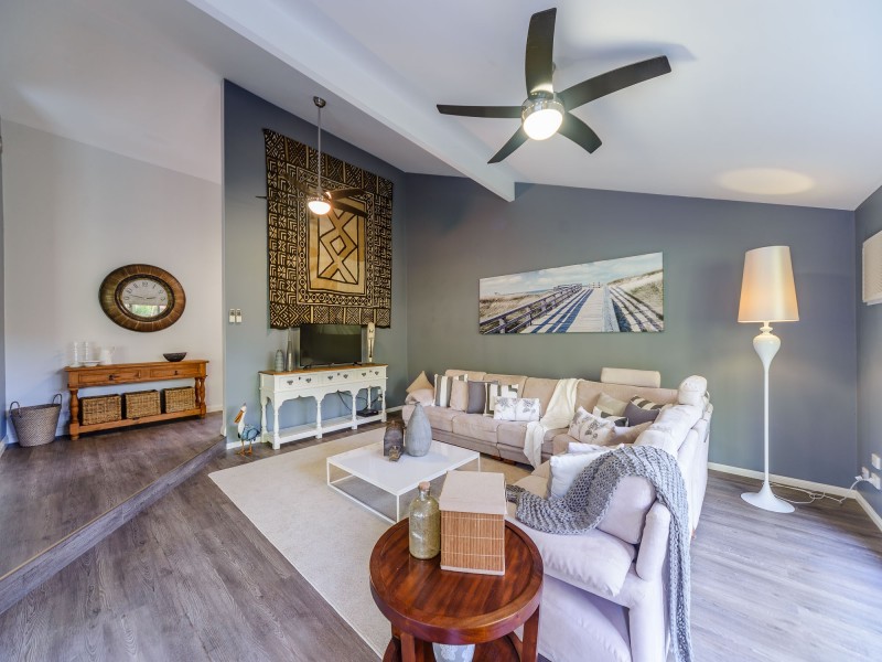 11 Dromana Crescent, Helensvale QLD 4212