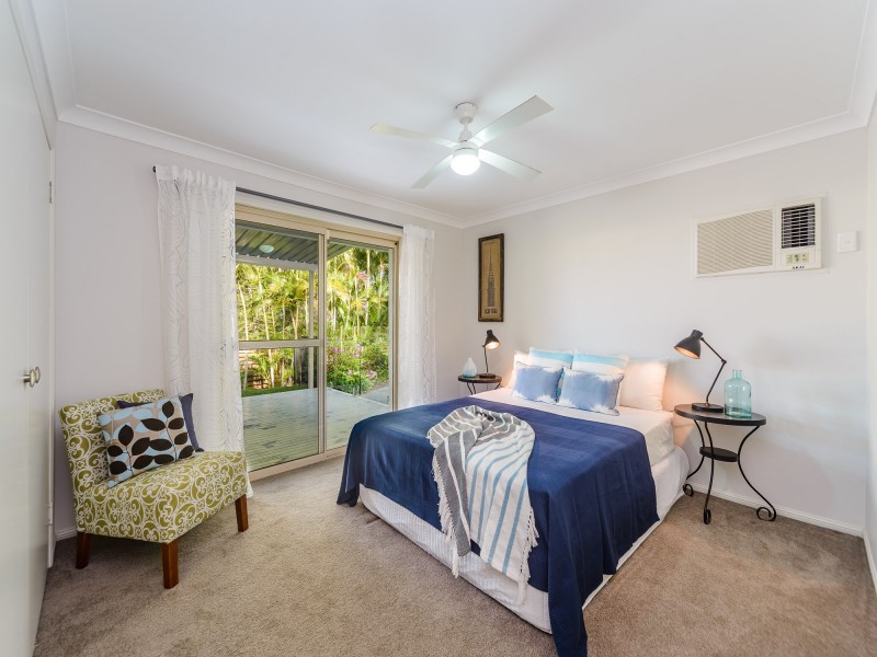 11 Dromana Crescent, Helensvale QLD 4212